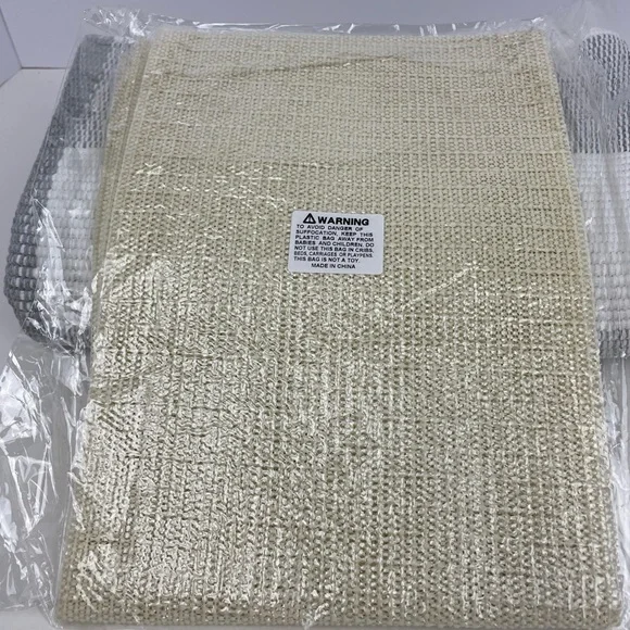 New Cute Modern Barnhaus Grey Buffalo Check Plaid Indoor/Outdoor Rug 3’x4’ - Picture 7 of 8